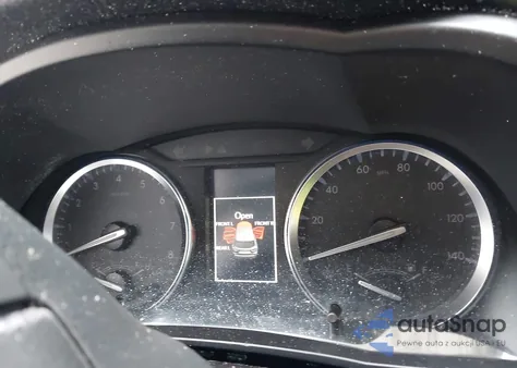 2016 Toyota Highlander Xle V6 z USA, uszkodzony, nr VIN 5TDJKRFH6GS258403